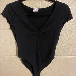 Black ruffle sleeve bodysuit